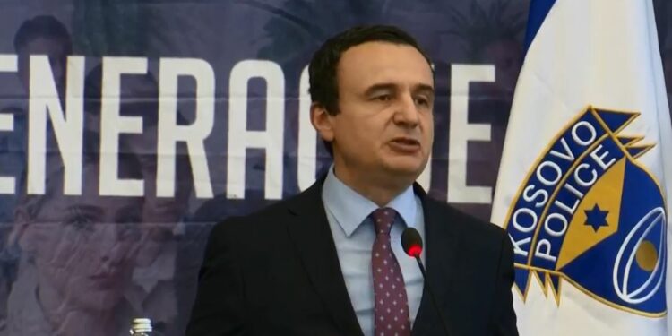 Kurti në diplomimin e gjeneratës së re të Policisë: Jeni vijimësi e UÇK-së