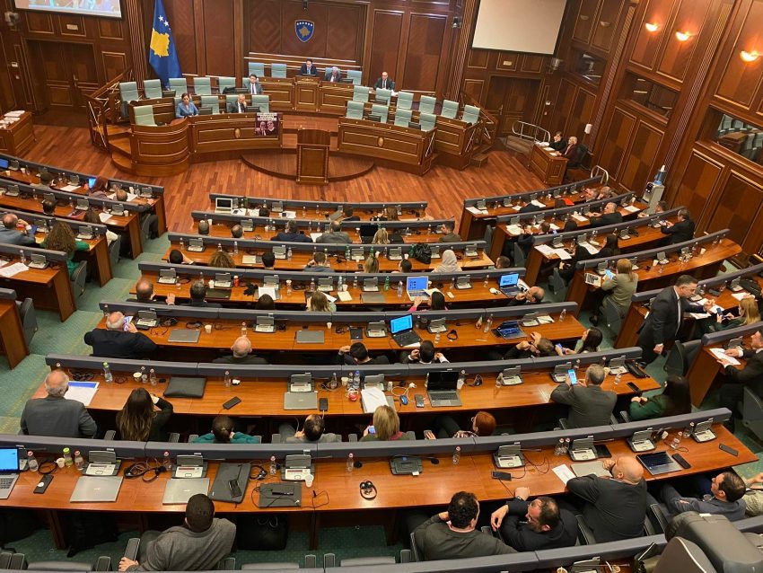Opozita fajëson Qeverinë për mungesë të rezultateve në diplomaci