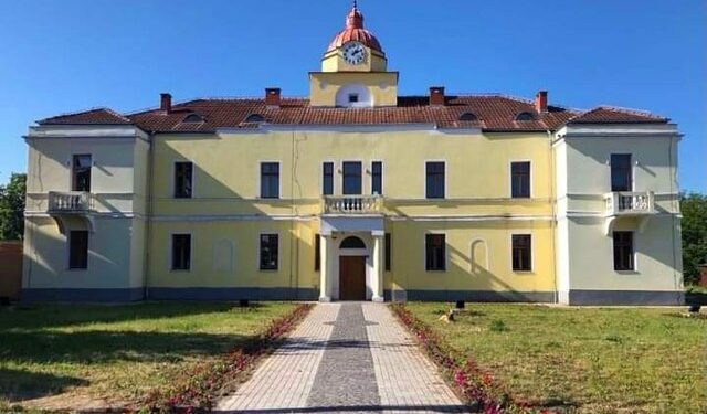 E tmerrshme: Vidhen gëzhojat e fishekëve në Muze në Vushtrri