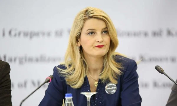 Dhurata Hoxha sërish para Gjykatës për korrupsion, konfrontime verbale mes prokurores dhe kryetarit të trupit gjykues