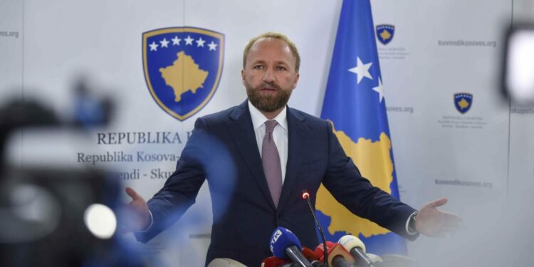 Tahiri i shqetësuar për hyrjen në fuqi të masave të BE-së: Gjendja është e mjerueshme