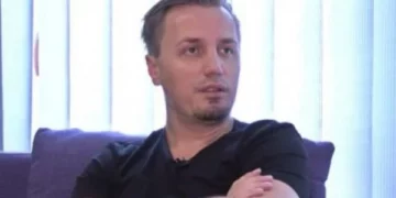 Pas ndarjes Blero habit ndjekësit me postimin në Instagram