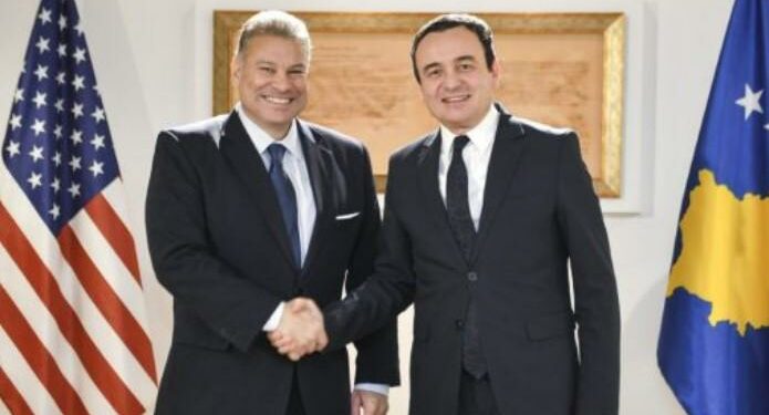 Escobar: Kurti duhet të bindet për planin trepikësh të BE-së për deeskalimin e situatës në Veri të Kosovës