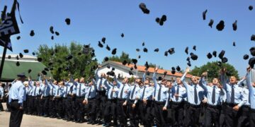 Mosha mesatare e zyrtarëve policorë ka arritur në 48 vjet