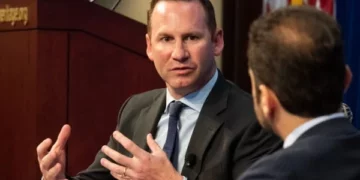 Coffey për Vulinin: U sanksionua mbase që SHBA të tregojë pak më shumë balanc në qasjen ndaj Kosovës dhe Serbisë