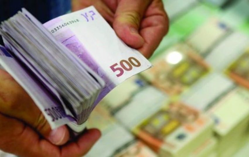 Lajm i keq për kredi marrësit/ Shtrenjtohen kreditë bankare në Kosovë