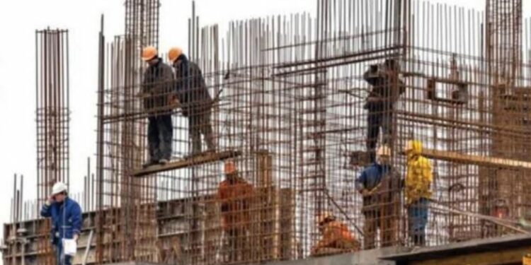 15 punëtorë vdiqën në vendin e punës sivjet , qindra tjerë u lënduan
