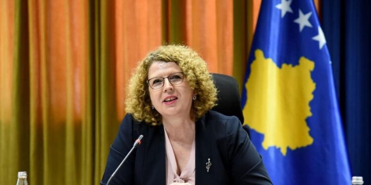 Pas Klan Kosova, Rozeta Hajdari ‘godet’ edhe Art Motion dhe 48 biznese tjera