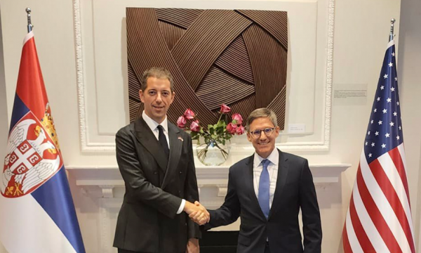 Chollet në Ambasadën serbe, Gjuriq: Serbia është partner i besueshëm i SHBA-së