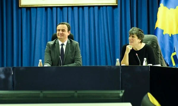 Zyrtarja e ZKM-së del me sqarim: S’mund ta mbaj integritetin tim dhe të mbroj vendimin për ndarjen e parave
