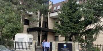 Komunat e dërgojnë në Gjykatë Kushtetuese Ligjin për Tatimin në Pronë
