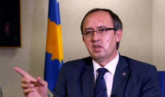 Hoti: Miliona euro më shumë për librat, imagjinoni si do kishin reaguar këta mashtrues po të ndodhte kjo më parë