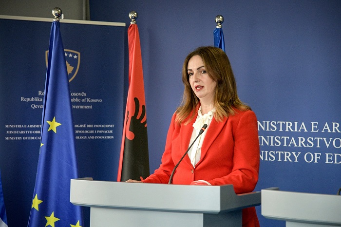 Shtëpia Botuese “Luarasi” i reagon MASHTI-it: Po helmoni opinionin