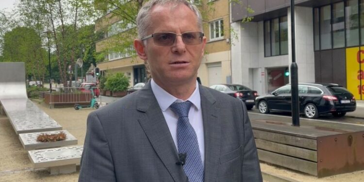 Bislimi pas dorëheqjes së Mehajt: Me shpresën që përsëri do na kryqëzohen rrugët e bashkëpunimit