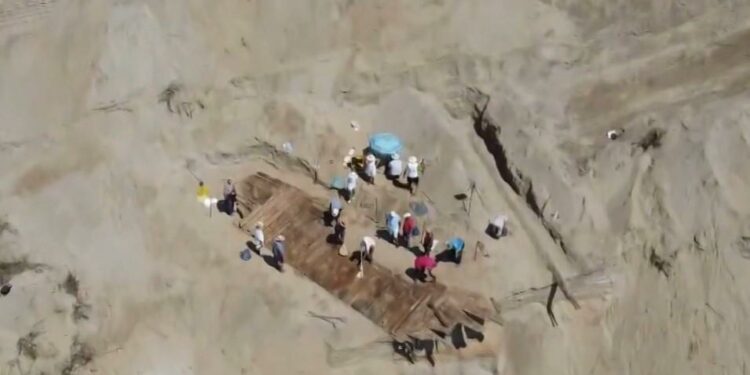 Zbulohet anija romake gjatë kërkimeve për minerare pranë lumit Danub