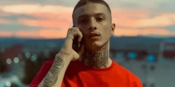 Çfarë po ndodh me estradën? Pas Feros dhe Albanit një tjetër këngëtar i thotë lamtumirë muzikës