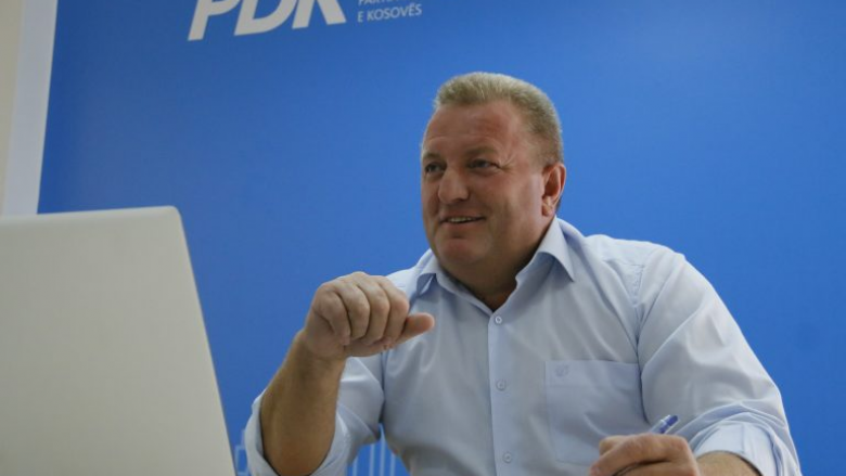 Deputeti i PDK-së kërkon formimin e një Qeverie tranzitore gjithëpërfshirëse