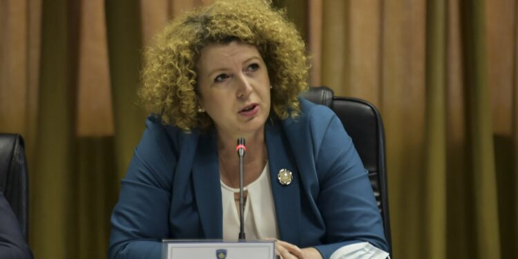 MINT heq masën mbrojtëse antidamping për koncentratin e shpezëve dhe kafshëve nga Serbia