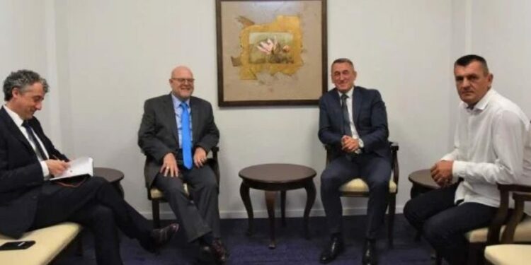Hovenier: Vlerësojmë përpjekjet e Rashiqit për kthimin e serbëve në Kosovë