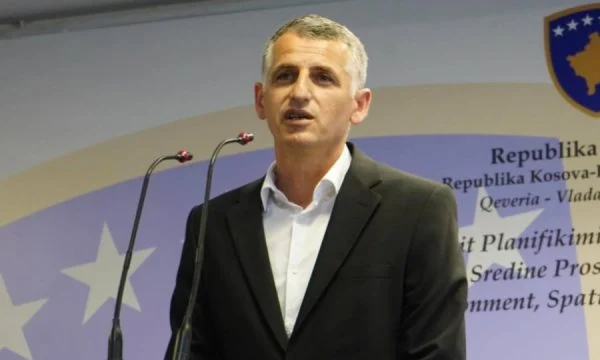 Durmishi kërkon ‘falje’ për një shifër që e publikoi para disa ditësh: Inspektimi i autoudhës ka kushtuar 900 mijë, jo 850 mijë euro