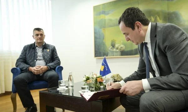 Emërimi i një ish-ushtaraku serb si zv.Ministër nga Kurti i cili ishte pjesëmarrës në luftën e Kosovës – çfarë thotë Radomiroviq