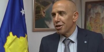 Kryetari i Zubin Potokut nuk do peticion, propozon dorëheqje