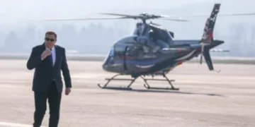 Dodik udhëton në Kroaci me helikopter të Vuçiqit