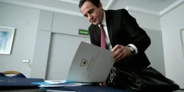 SHBA-ja ia tërheq vërejtjen Kurtit për “masat e sigurisë”, kryeministri e mban në fuqi vendimin e qershorit