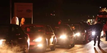 Rikthehen kolonat në hyrje të Kosovës, mbi katër orë pritje në Merdar