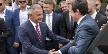 E thirrën në stacionin policor për të dhënë deklaratë pas vizitës së Kurtit, kryetari i Çairit: Kallëzimet janë të ndikuara politikisht
