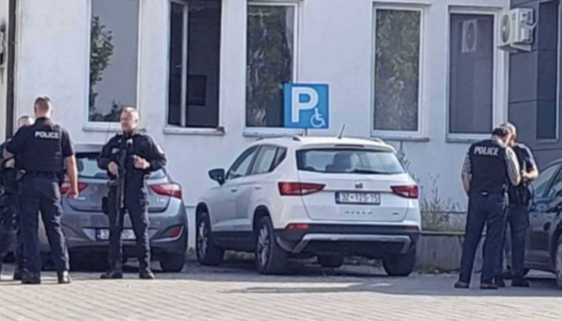 Aferat “Vaji” dhe “Gruri”: Policia me bastisje në ministrinë e Rozeta Hajdarit