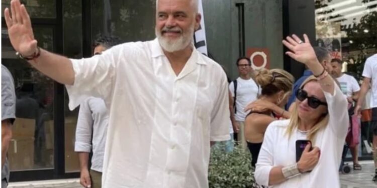 Meloni: E pagova vetë faturën e turistëve italianë që ikën nga restoranti shqiptar pa paguar