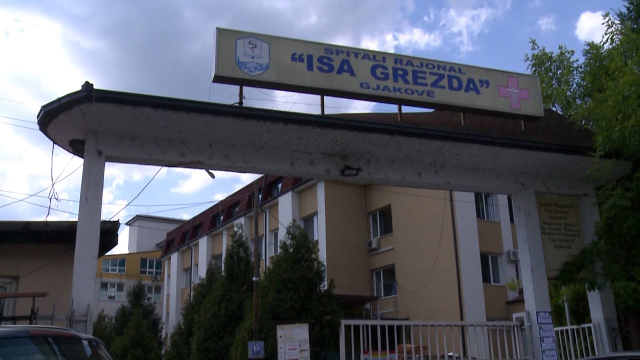 E trishtë: 13-vjeçarja në Gjakovë tenton t’i japë fund jetës, konsumon mbidozë barnash