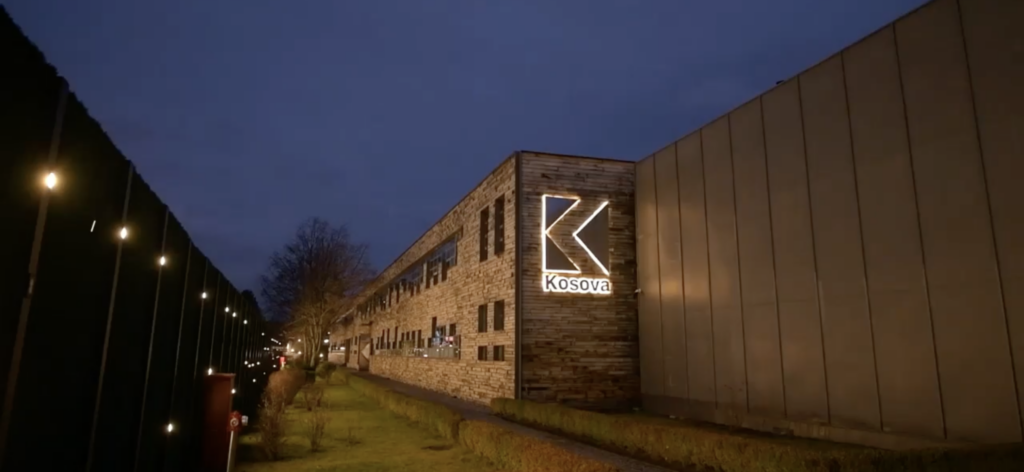 Ekzekutimi ose jo i vendimit për pezullim të licencës së Klan Kosovës, mbetet në duart e Gjykatës Komerciale