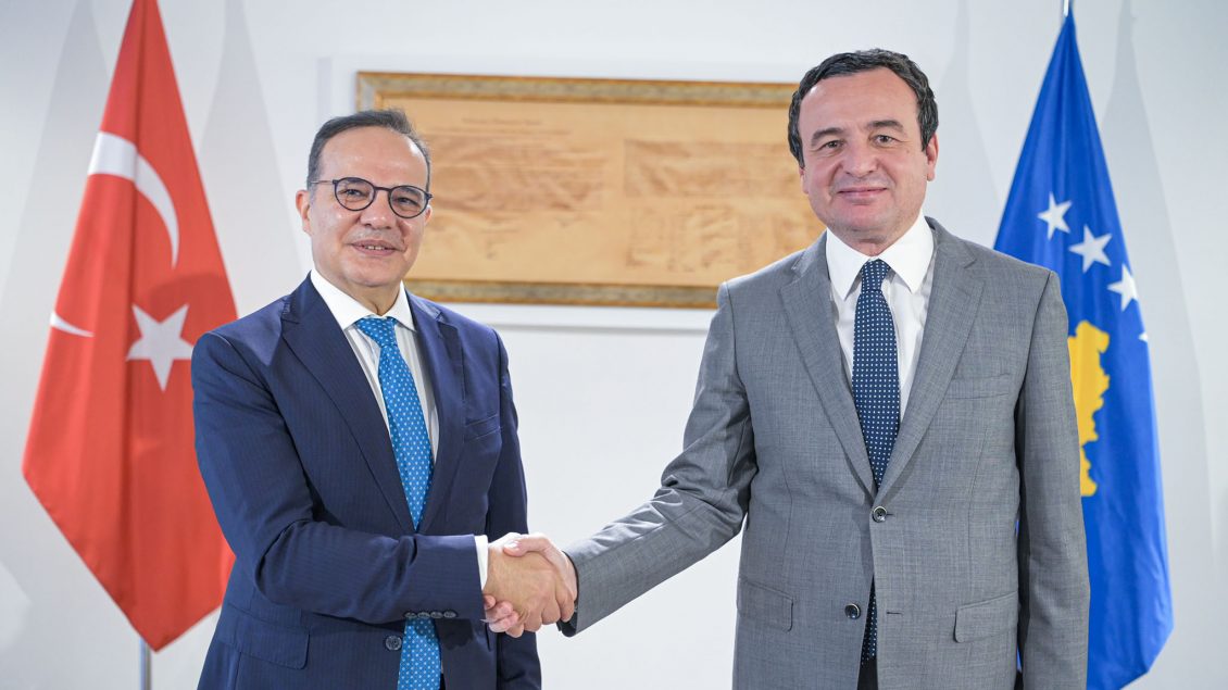 Kurti flet me zëvendësministrin e Punëve të Jashtme të Turqisë për dialogun me Serbinë dhe zhvillimet në veri