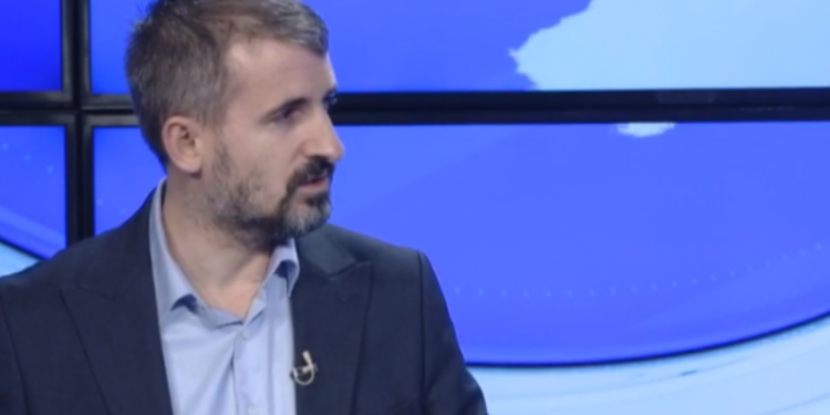Miftaraj: Të blihen libra nga klasa e parë në të pestën për Nagavcin e këshilltarët e saj
