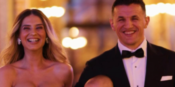 Robin Krasniqi i bën një dedikim emocional Marigonës për ditëlindjen e 28-të: Je nëna dhe gruaja që na mban të fortë e të lumtur gjithë jetën