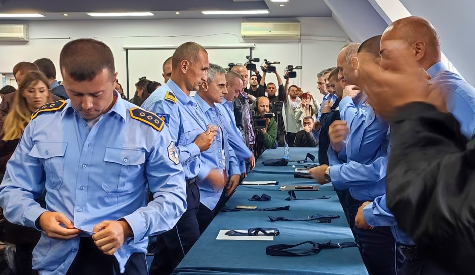 Japin dorëheqje dy policë serbë në Zubin Potok
