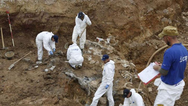 “Në Serbi janë 16 varreza masive, 5 prej të cilave të konfirmuara”