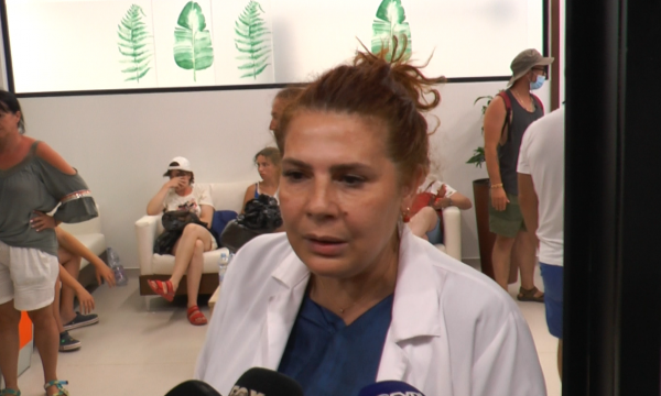 Helmim masiv në Vlorë, shkon numri në mbi 70 persona që kërkojnë ndihmë në spital