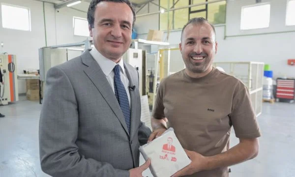 Kurti viziton biznesin që qeveria e tij e subvencionoi me 450 mijë euro