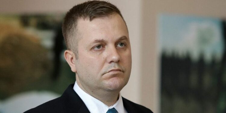 Sallahu ironizon me opozitën: LDK dhe PDK të mbajnë konferencë të përbashkët