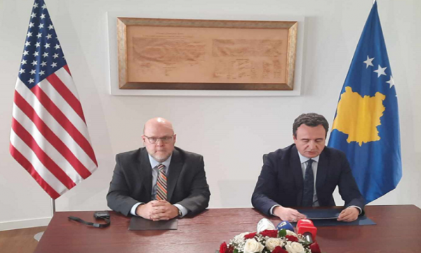 Bëhen bashkë Kurti dhe Hovenier, nënshkruajnë një marrëveshje shumë të rëndësishme Kosovë – SHBA