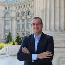 Sekretari i PDK-së: Shkarkim të menjëhershëm dhe hetim të Rozeta Hajdarit