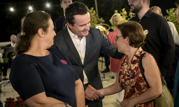 Pas Latifit edhe Mehaj, Kurtit po i ikin kuadrot që i solli nga diaspora