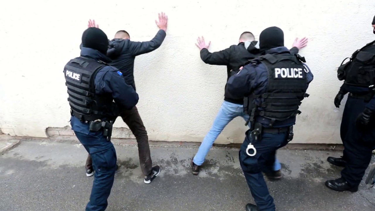 Arrestohen dy të dyshuar për një vrasje në Ferizaj dy vite më parë