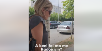 Frashër Krasniqi i del në rrugë Mimoza Kusarit, “a keni fol ma me Radojçiqin”, ky është reagimi i saj