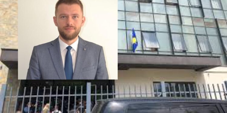 Ish drejtori i Arsimit në Mitrovicën e Jugut, Egzon Jashari,  emërohet drejtor i Administratës në Mitrovicën e Veriut