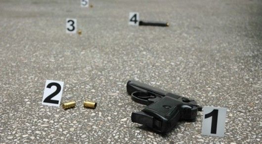 Mitrovicë, i mituri plagos një të mitur tjetër me armë zjarri