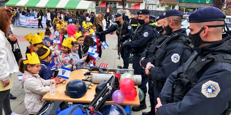Në prag të fillimit të vitit shkollor, policia apelon për kujdes të shtuar në trafik
